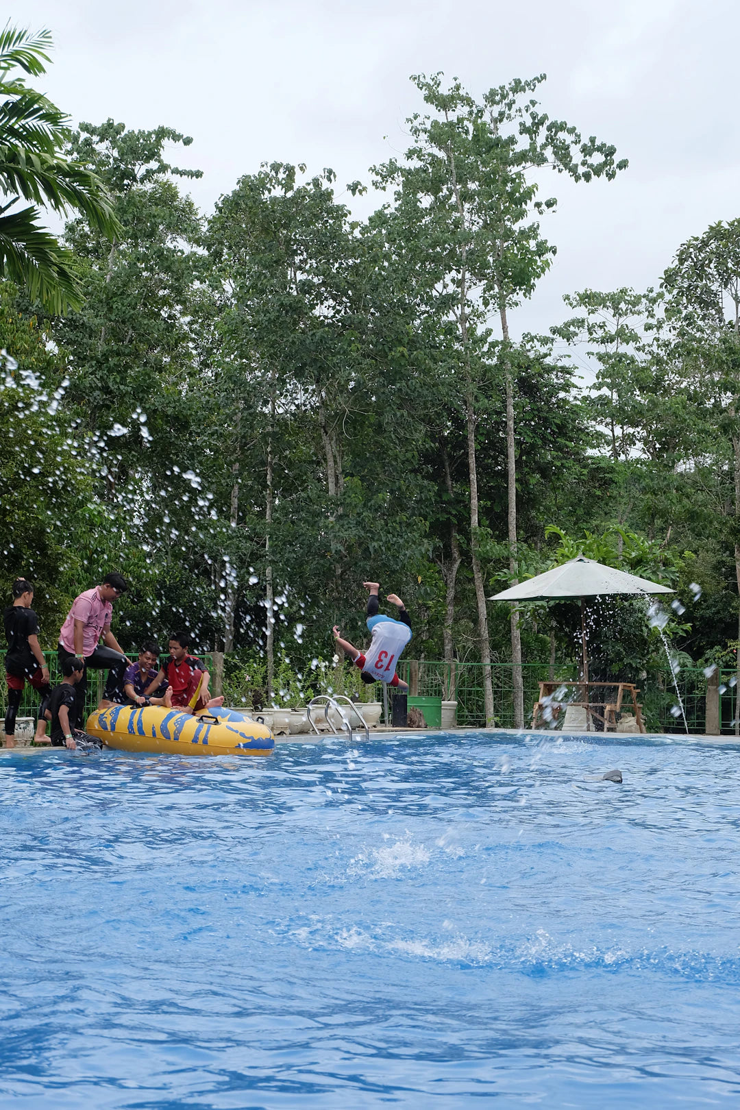 Make a Splash Swimming as a Family Activity